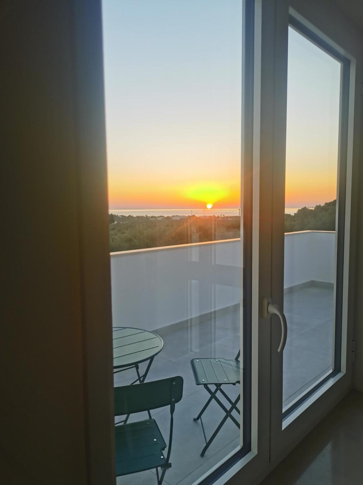 Le Fronde Vieste Bagian luar foto