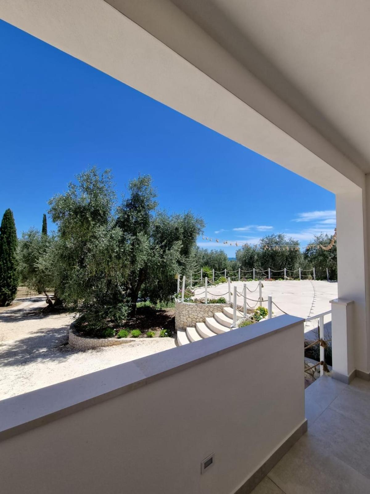 Le Fronde Vieste Bagian luar foto